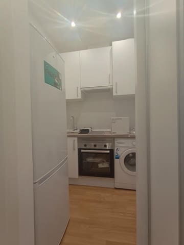 Studio til salg i Madrid by - € 250.000 (Ref: 9374031)