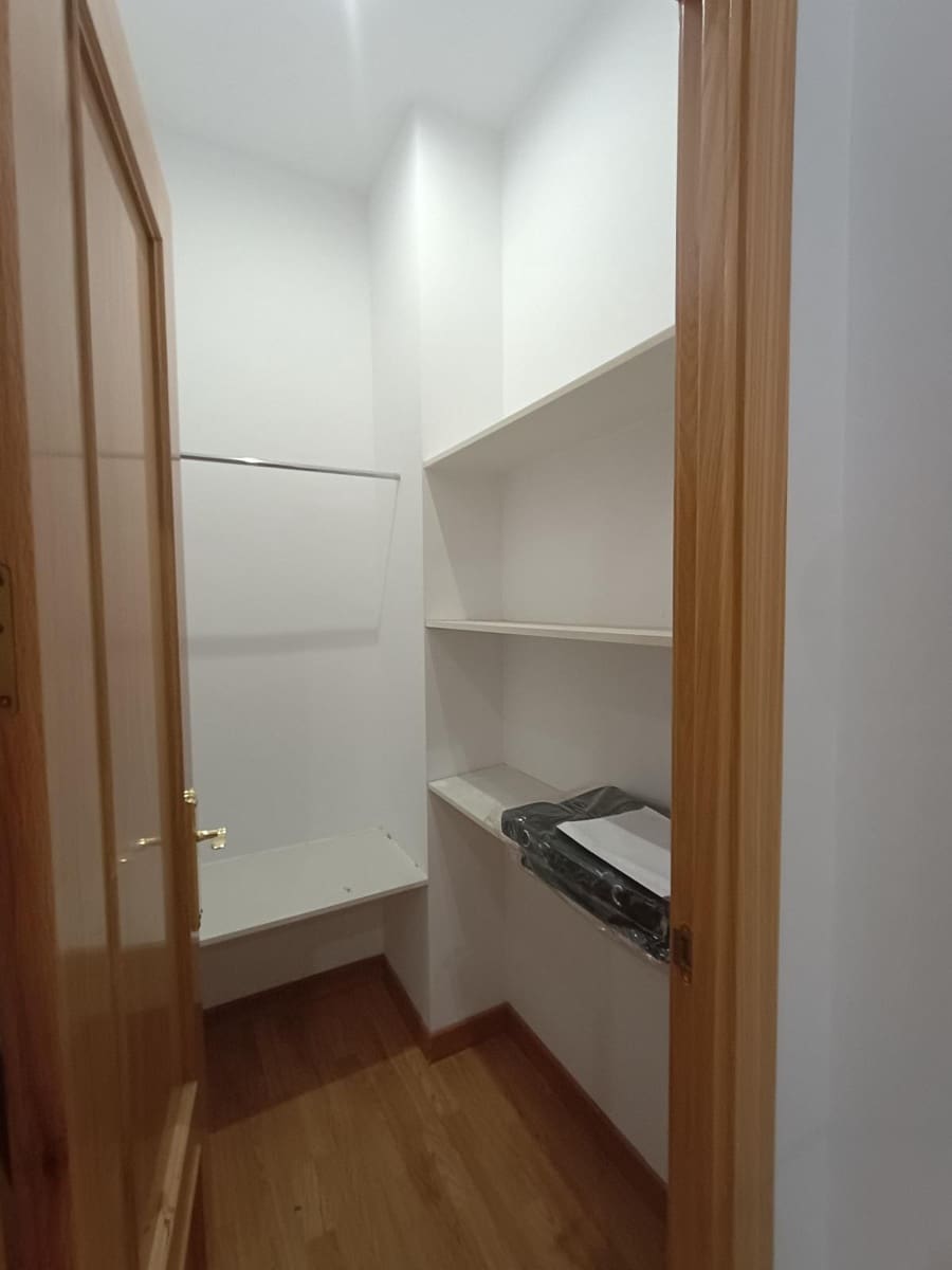 Studio til salg i Madrid by - € 250.000 (Ref: 9374031)