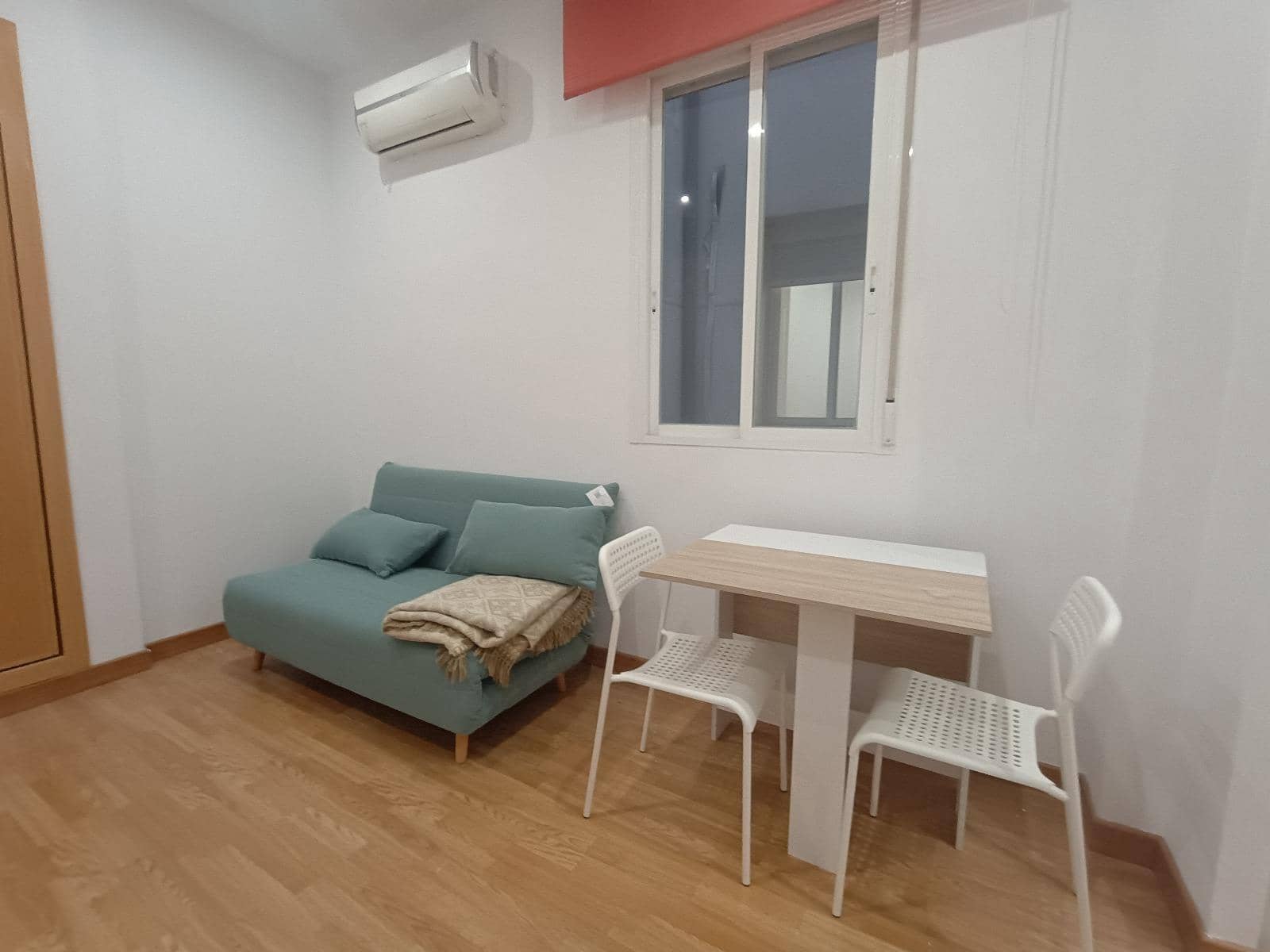Studio til salg i Madrid by - € 250.000 (Ref: 9374031)