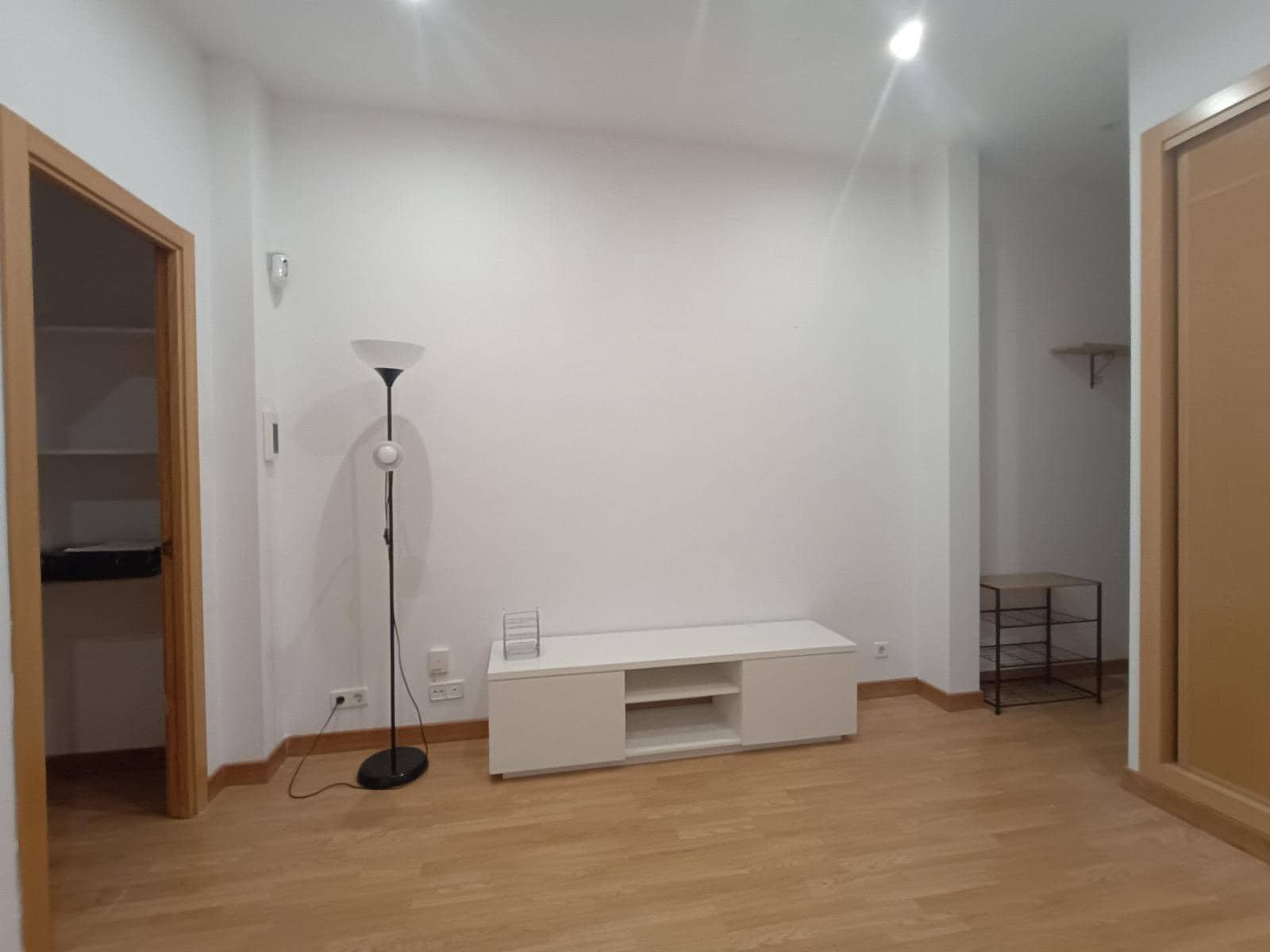 Studio til salg i Madrid by - € 250.000 (Ref: 9374031)