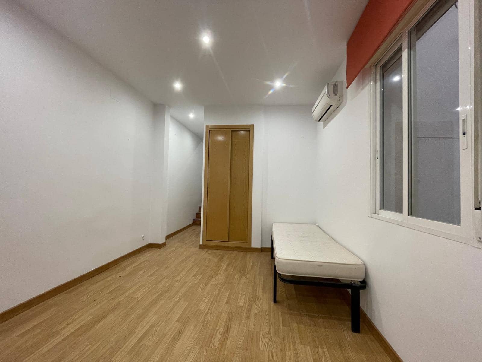 Studio til salg i Madrid by - € 250.000 (Ref: 9374031)