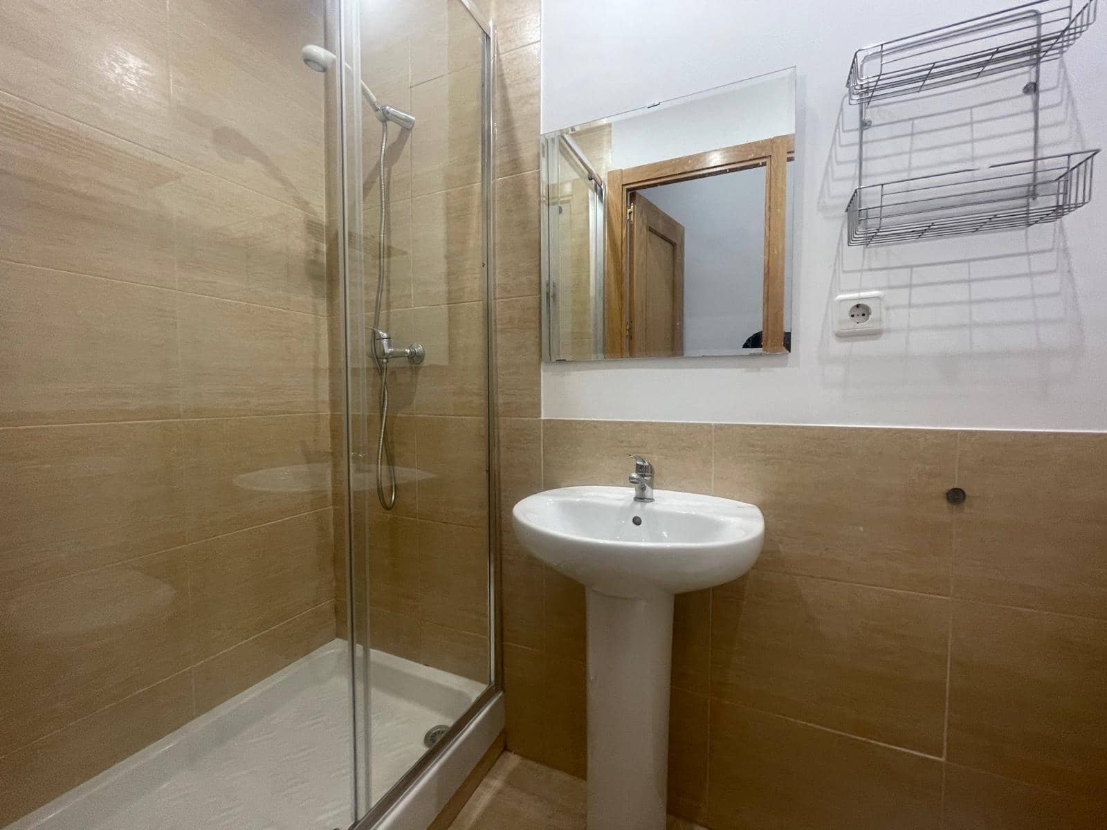 Studio til salg i Madrid by - € 250.000 (Ref: 9374031)