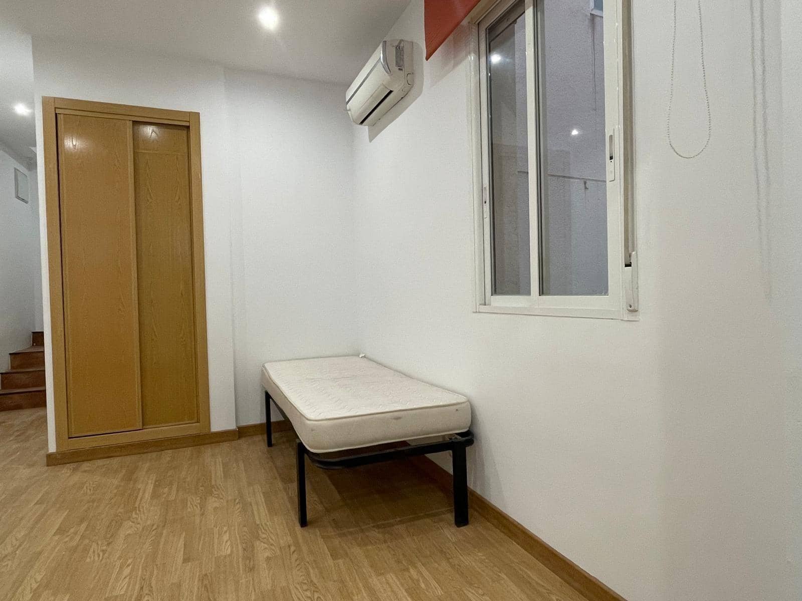 Studio til salg i Madrid by - € 250.000 (Ref: 9374031)