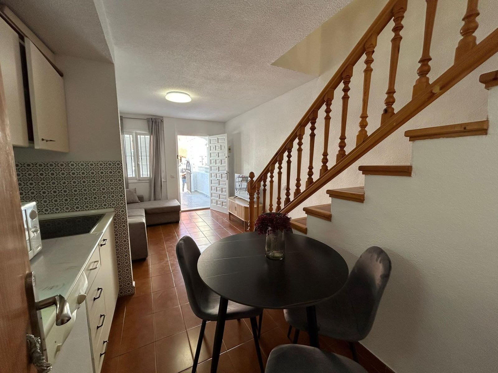 1 chambre Bungalow à vendre à Torrevieja avec piscine - 105 000 € (Ref: 9376712)