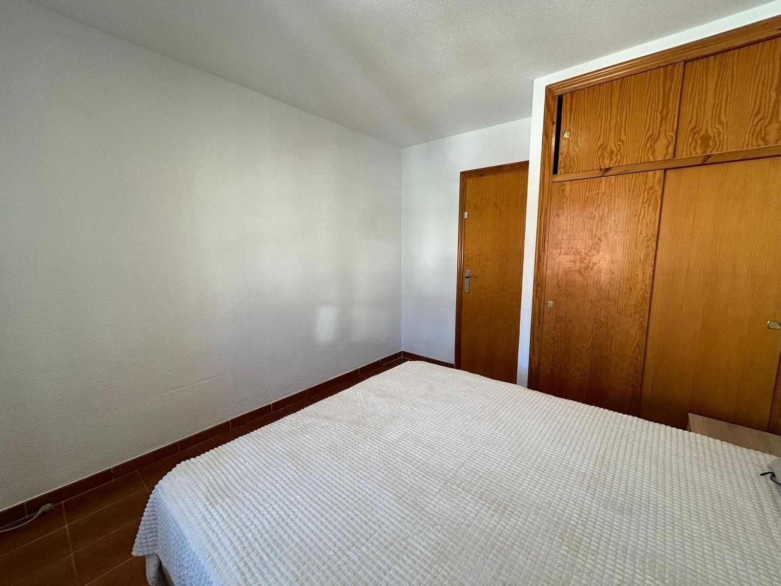 1 chambre Bungalow à vendre à Torrevieja avec piscine - 105 000 € (Ref: 9376712)