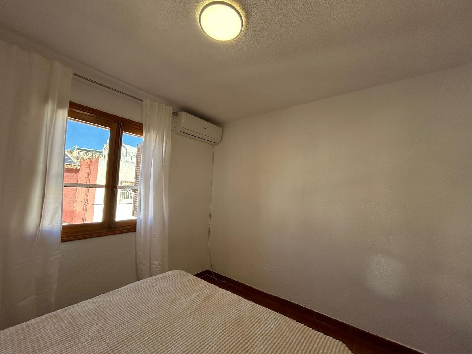 1 chambre Bungalow à vendre à Torrevieja avec piscine - 105 000 € (Ref: 9376712)