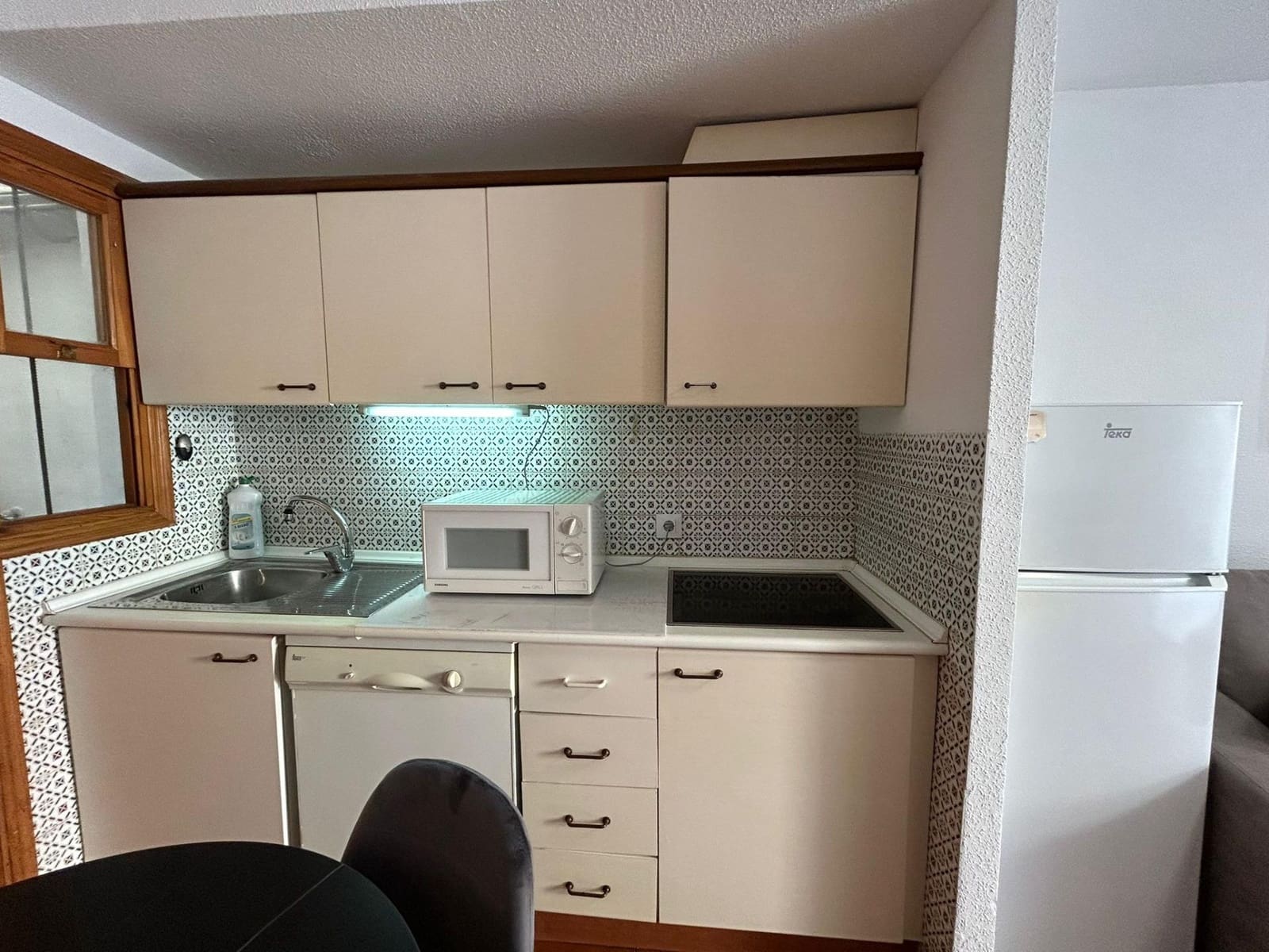 1 chambre Bungalow à vendre à Torrevieja avec piscine - 105 000 € (Ref: 9376712)