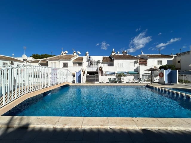 1 chambre Bungalow à vendre à El Chaparral - La Siesta - La Torreta, Torrevieja avec piscine - 105 000 € (Ref: 9376712)