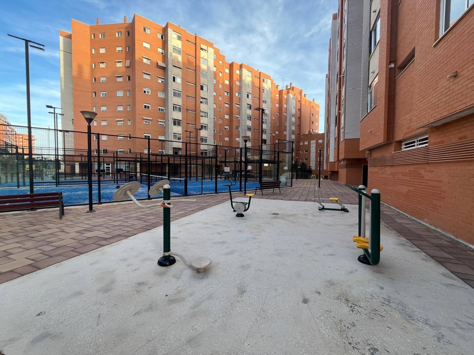 2 soveværelse Lejlighed til salg i Alicante by med swimmingpool garage - € 340.000 (Ref: 9379023)