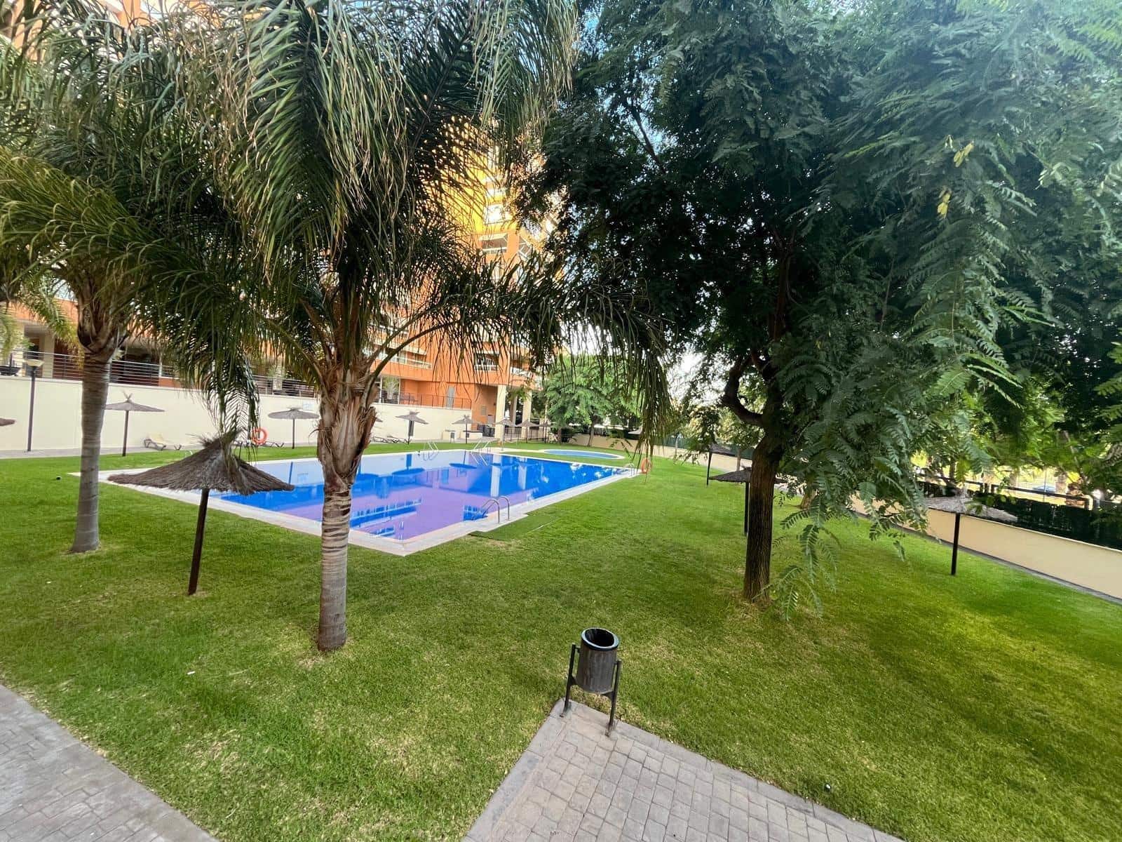 2 soveværelse Lejlighed til salg i Alicante by med swimmingpool garage - € 340.000 (Ref: 9379023)