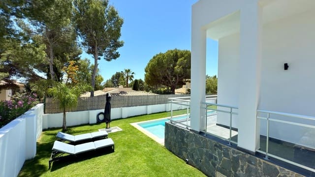 4 Zimmer Villa zu verkaufen in Altea la Vella, Altea mit Pool - 995.000 € (Ref: 9379026)