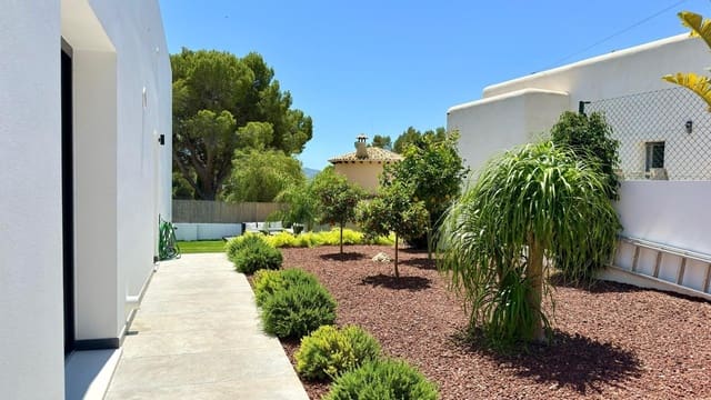 4 Zimmer Villa zu verkaufen in Altea la Vella, Altea mit Pool - 995.000 € (Ref: 9379026)