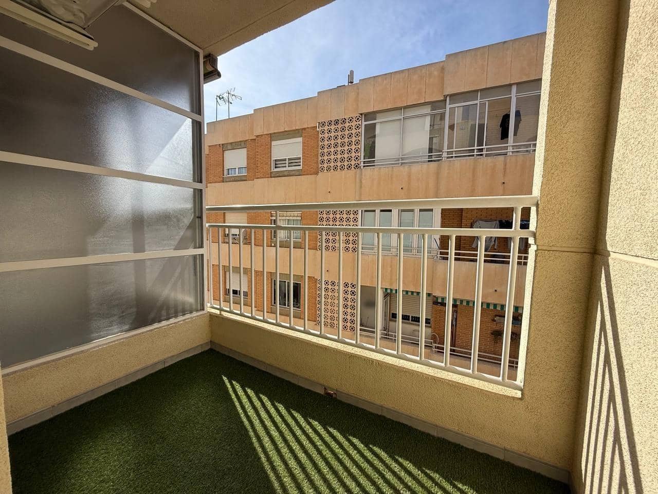 2 slaapkamer Appartement te koop in Torrevieja - € 153.900 (Ref: 9382839)