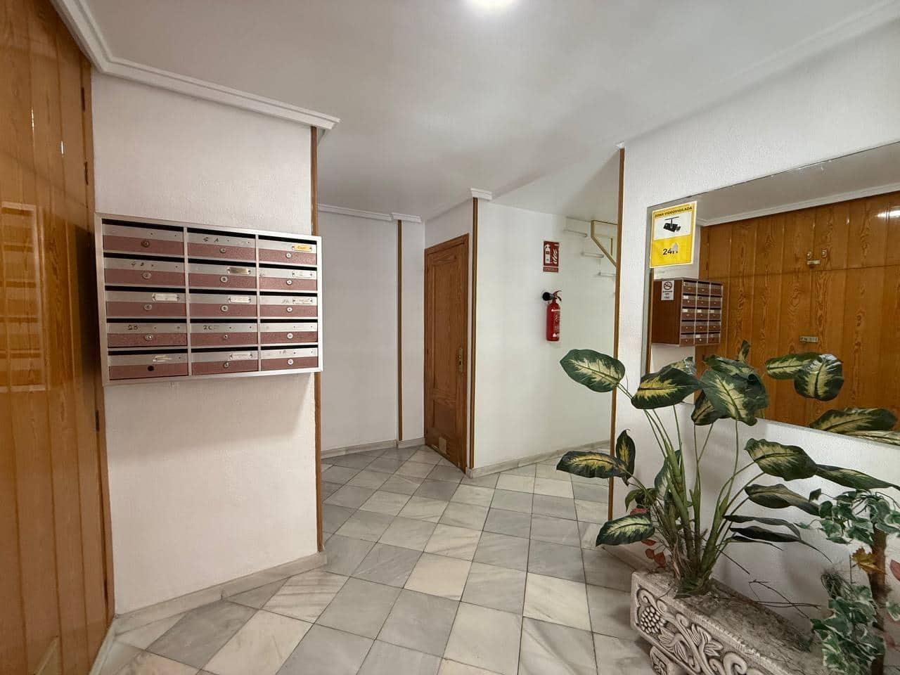 2 slaapkamer Appartement te koop in Torrevieja - € 153.900 (Ref: 9382839)