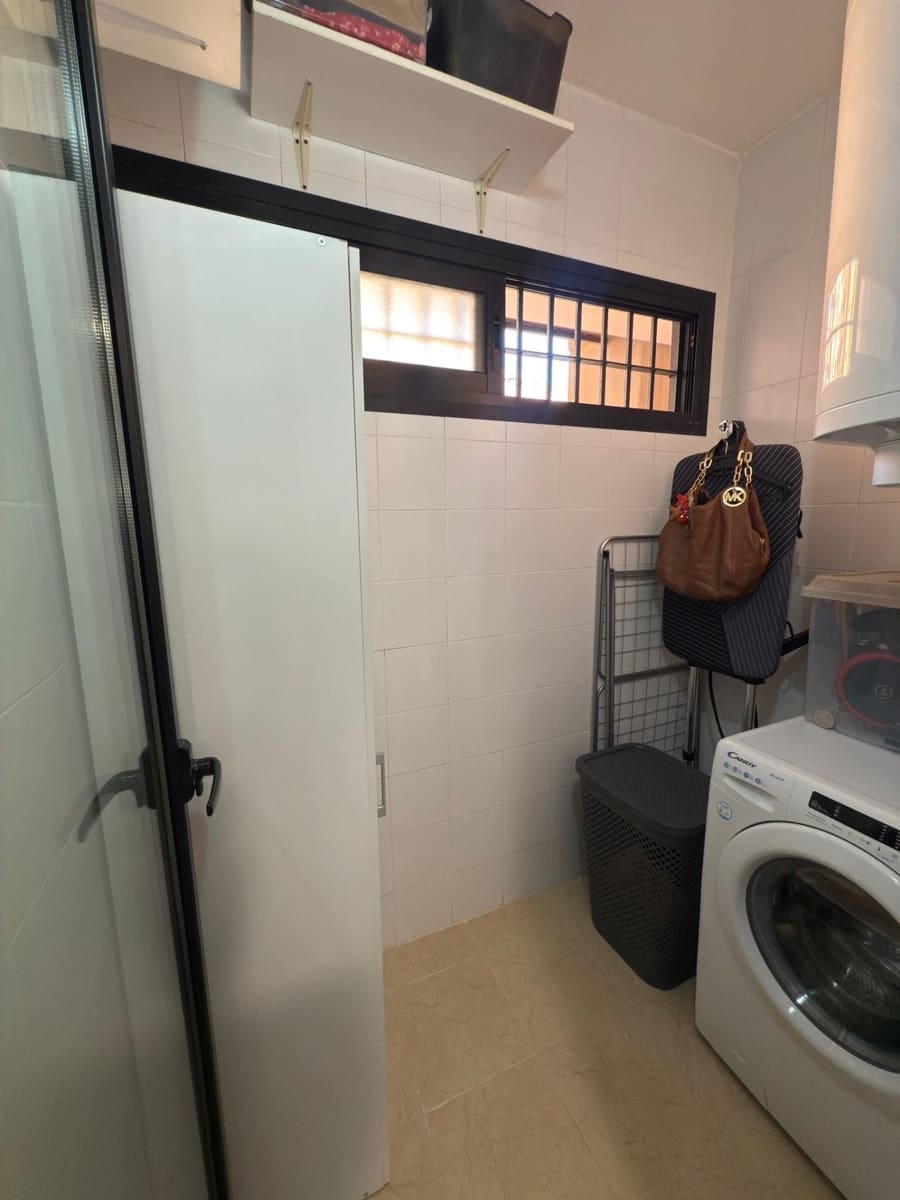 1 quarto Apartamento para venda em La Villajoyosa / Vila Joiosa com piscina garagem - 225 000 € (Ref: 9382841)