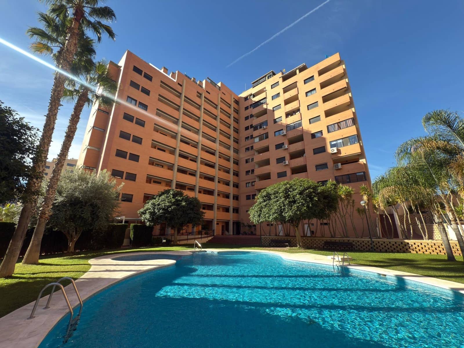 1 quarto Apartamento para venda em La Villajoyosa / Vila Joiosa com piscina garagem - 225 000 € (Ref: 9382841)