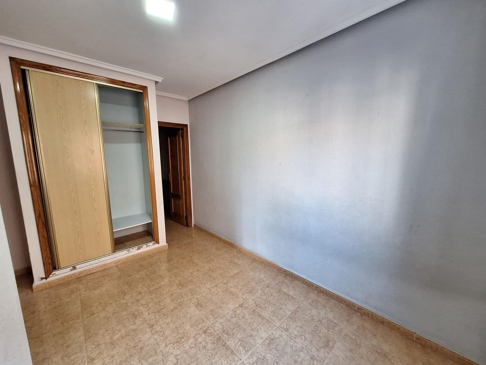 Apartamento de 3 habitaciones en Torrevieja en venta - 209.900 € (Ref: 9382842)