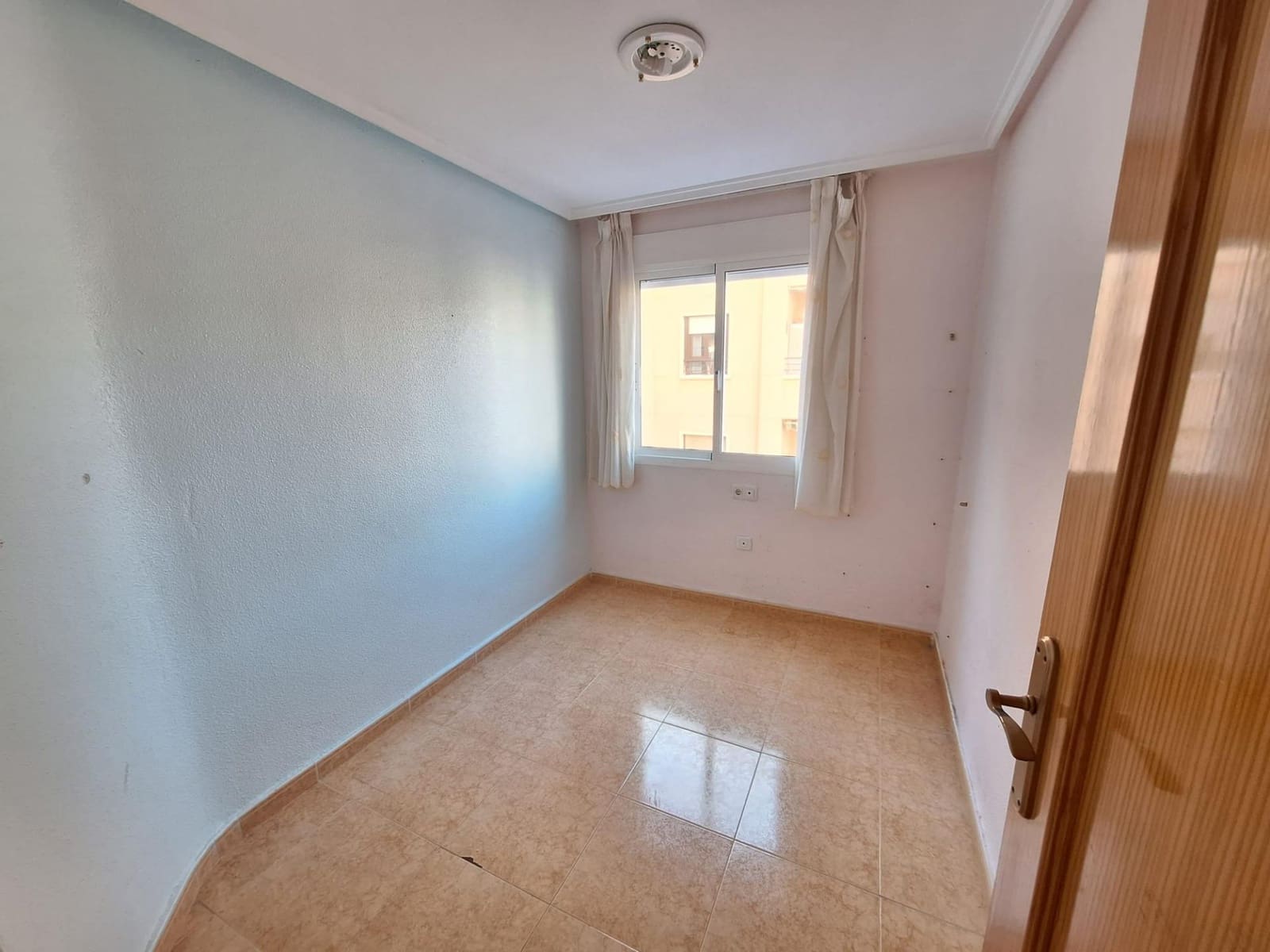 Apartamento de 3 habitaciones en Torrevieja en venta - 209.900 € (Ref: 9382842)