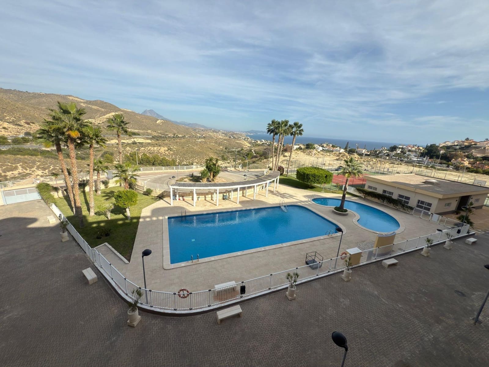 2 chambre Appartement à vendre à El Campello avec piscine garage - 189 000 € (Ref: 9385603)