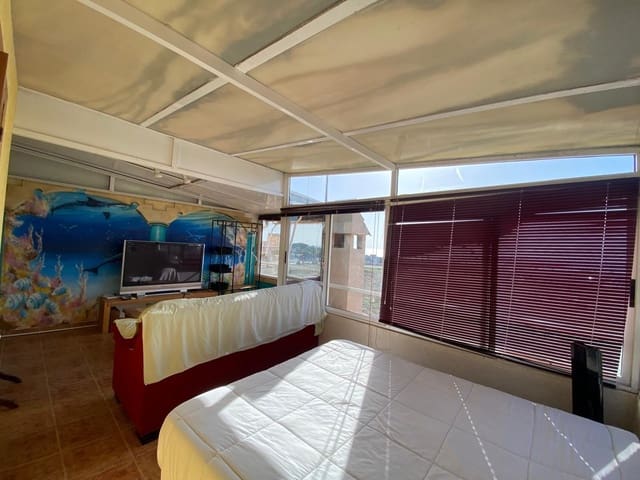 3 soverom Rekkehus til salgs i Punta Prima, Orihuela med svømmebasseng - € 229 000 (Ref: 9385605)