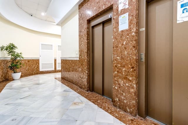 2 bedroom Apartment for sale in Nueva Torrevieja, Torrevieja with pool - € 134,990 (Ref: 9385610)