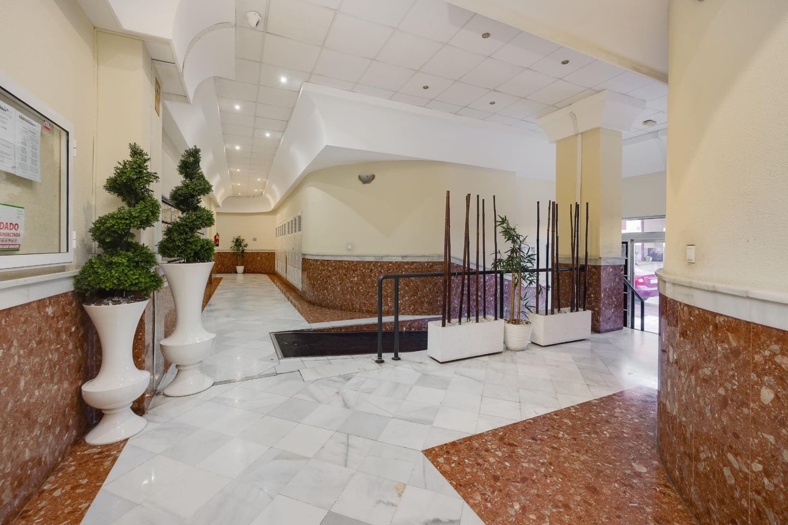 2 sypialnia Apartament na sprzedaż w Torrevieja z basenem - 134 990 € (Ref: 9385610)