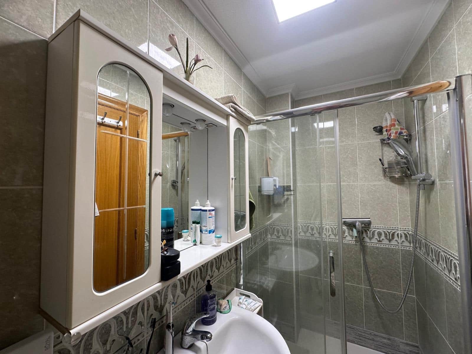 Ático de 3 habitaciones en Torrevieja en venta - 169.000 € (Ref: 9387911)