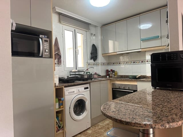 Ático de 3 habitaciones en Centro, Torrevieja en venta - 169.000 € (Ref: 9387911)