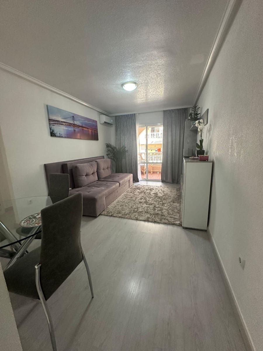 2 sypialnia Apartament na sprzedaż w Torrevieja z basenem - 144 000 € (Ref: 9387912)