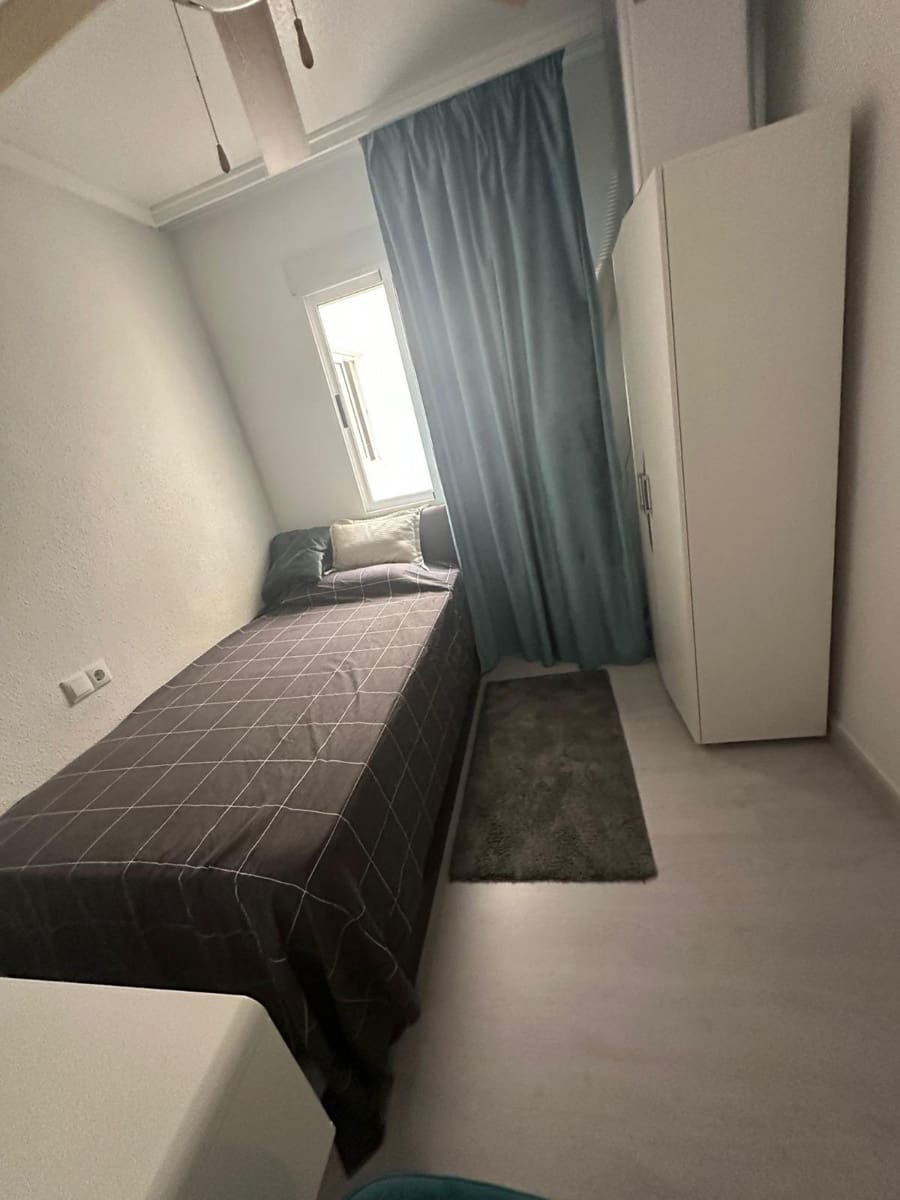 2 sypialnia Apartament na sprzedaż w Torrevieja z basenem - 144 000 € (Ref: 9387912)