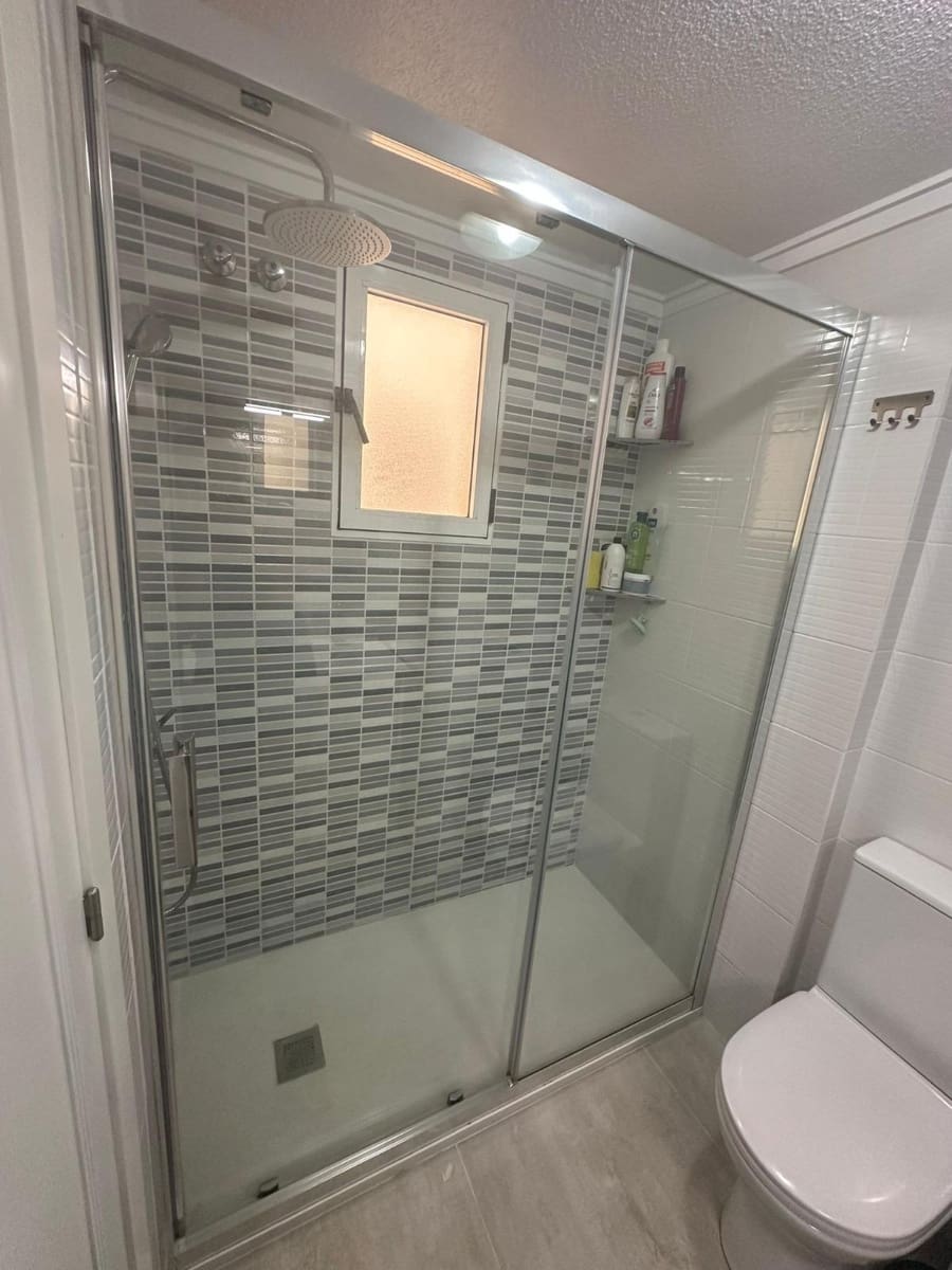 2 sypialnia Apartament na sprzedaż w Torrevieja z basenem - 144 000 € (Ref: 9387912)