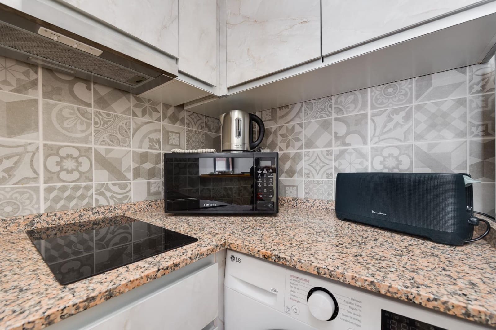 Apartamento de 2 habitaciones en Torrevieja en venta - 147.900 € (Ref: 9387913)