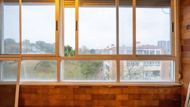 3 bedroom Flat for sale in Pilar, Madrid city - € 362,000 (Ref: 9390866)