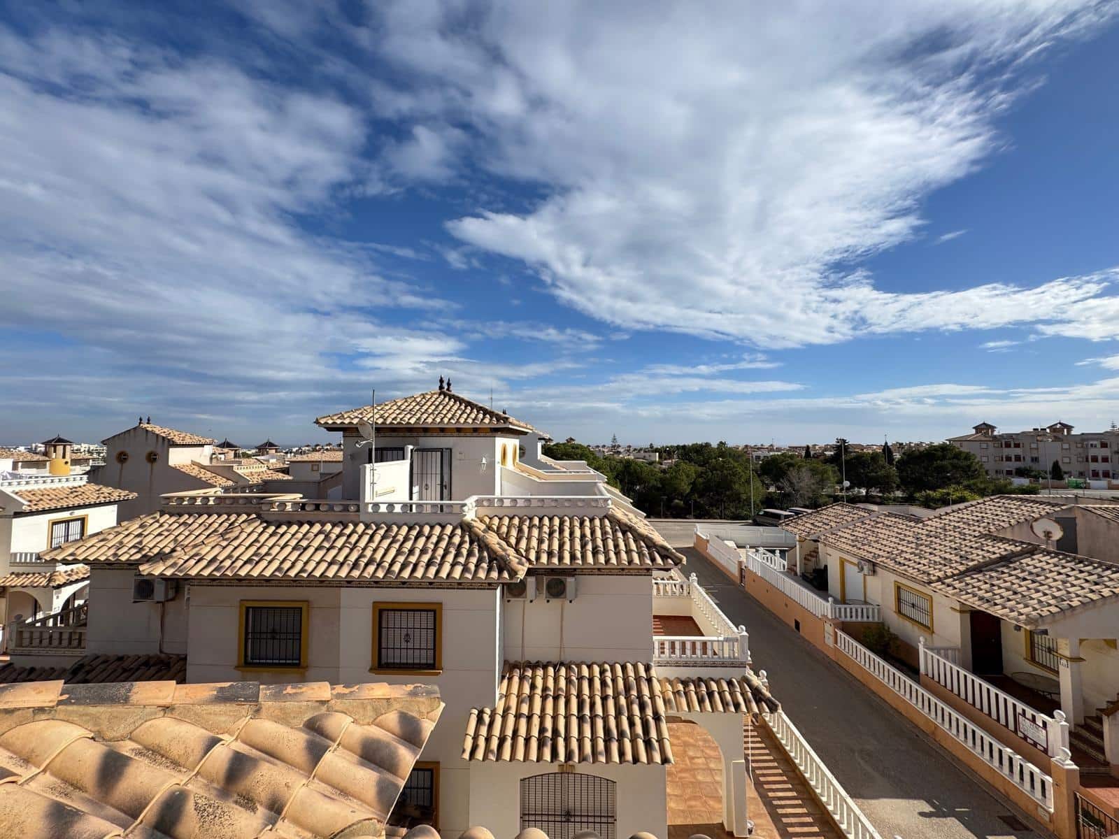 2 sypialnia Dom szeregowy na sprzedaż w Orihuela Costa z basenem - 239 900 € (Ref: 9390867)