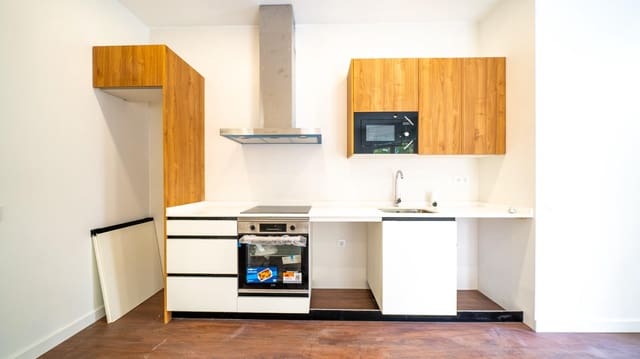 1 slaapkamer Flat te koop in Horcajo, Madrid stad - € 310.000 (Ref: 9390870)