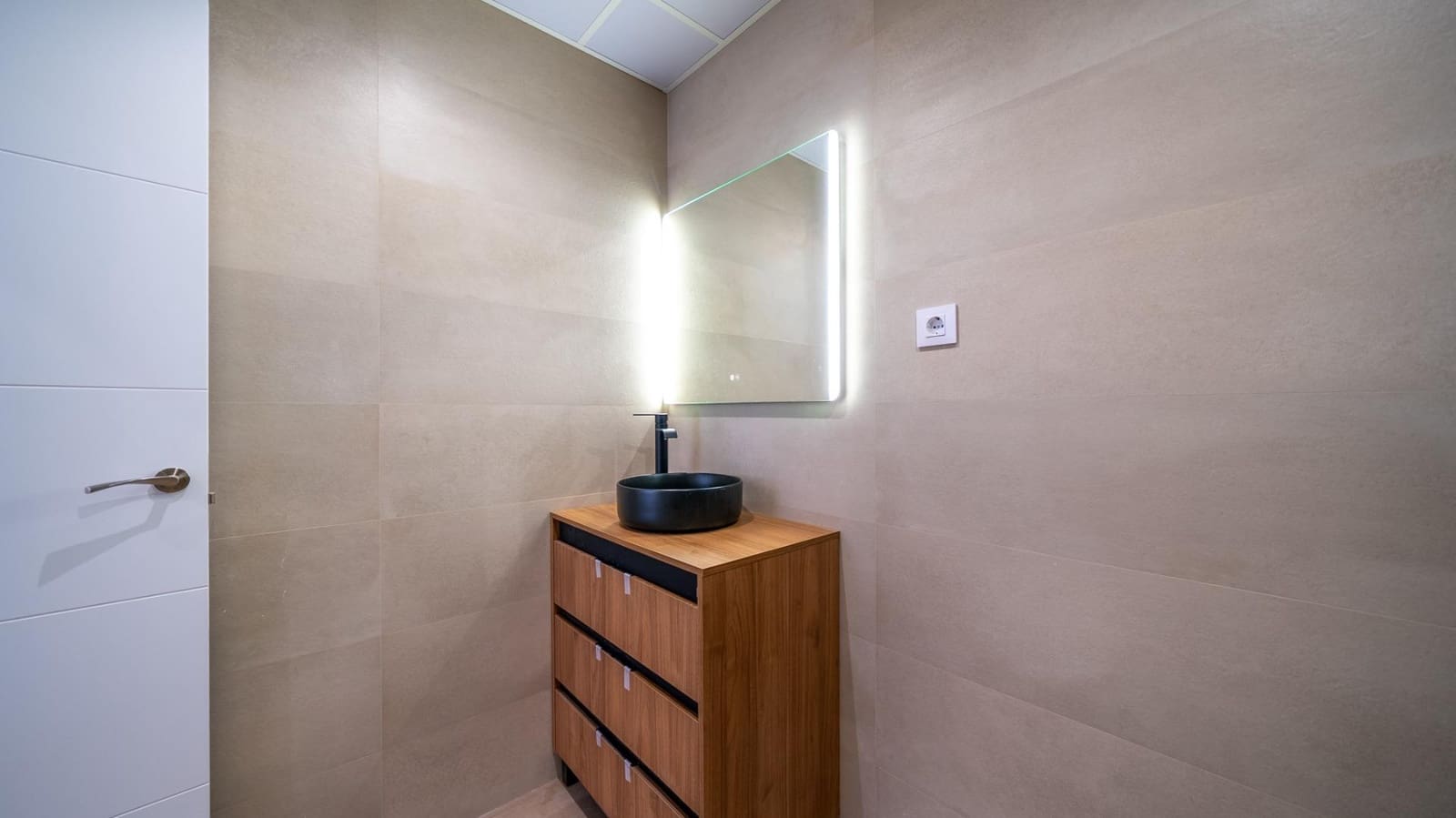 1 sypialnia Mieszkanie na sprzedaż w Miasto Madryt - 310 000 € (Ref: 9390870)