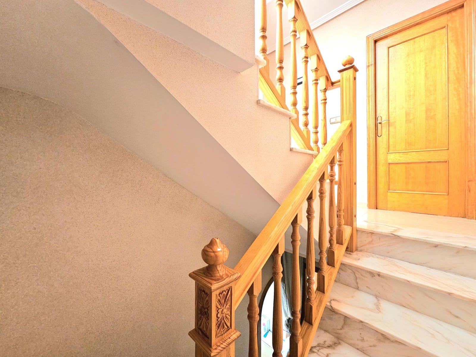 3 sypialnia Dom szeregowy na sprzedaż w Orihuela Costa z basenem - 245 000 € (Ref: 9395986)