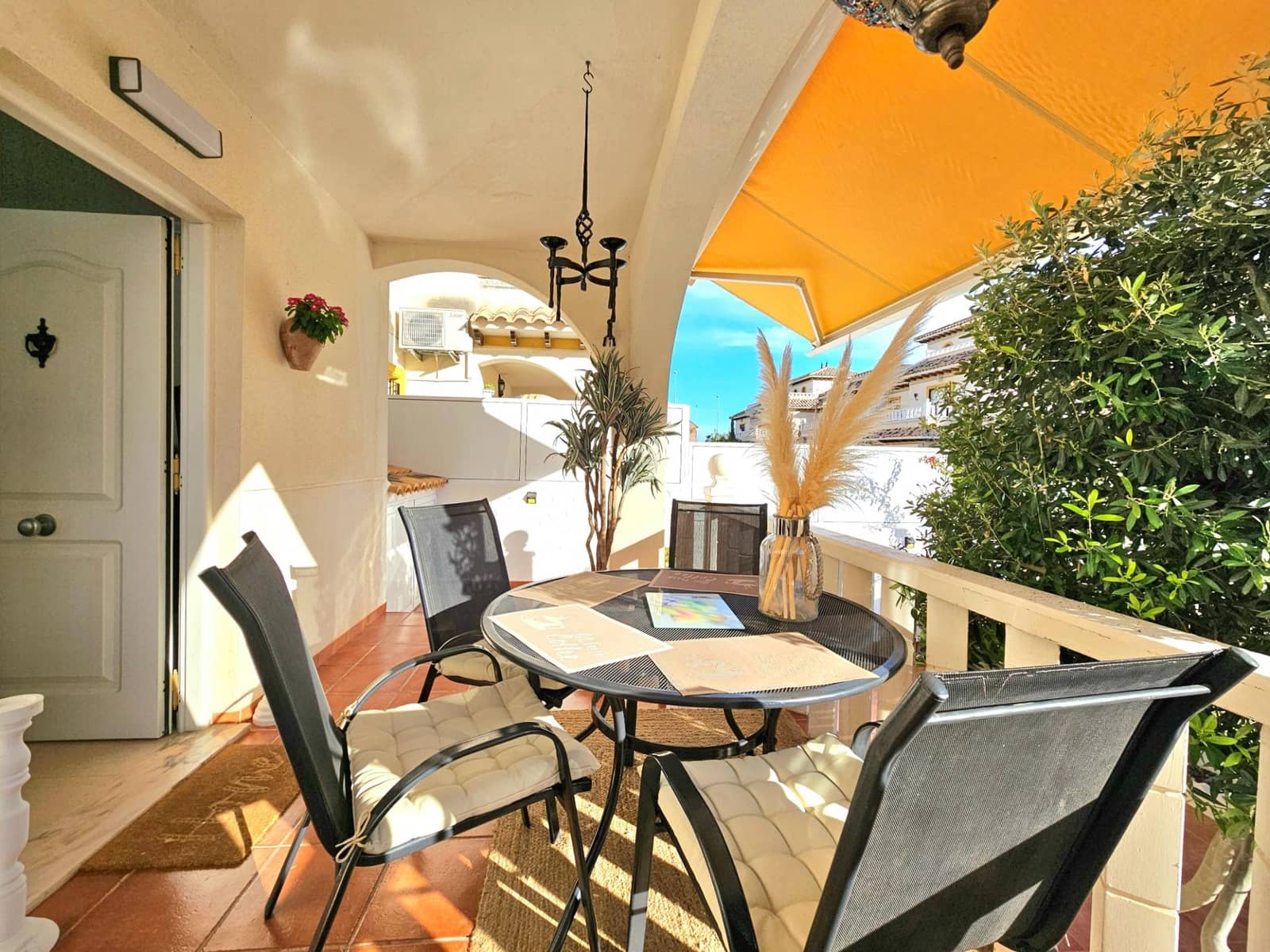 3 sypialnia Dom szeregowy na sprzedaż w Orihuela Costa z basenem - 245 000 € (Ref: 9395986)