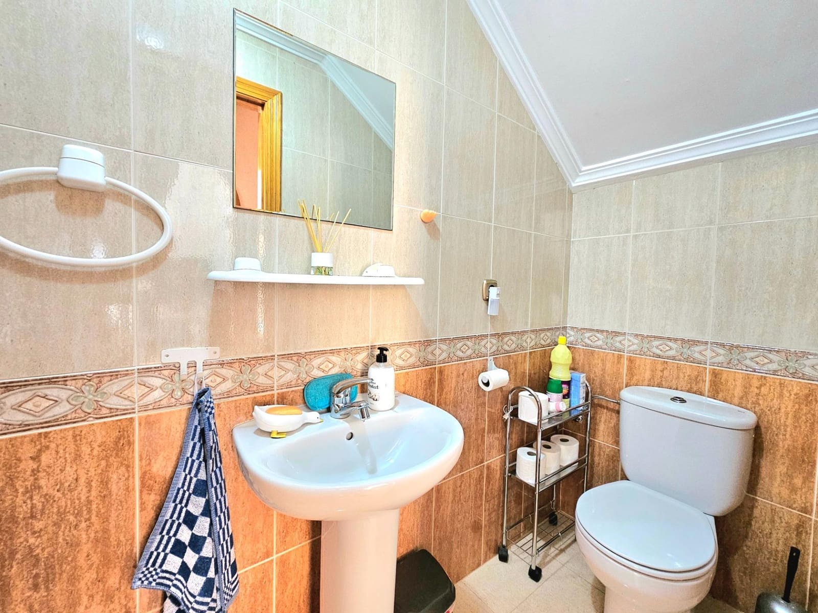 3 sypialnia Dom szeregowy na sprzedaż w Orihuela Costa z basenem - 245 000 € (Ref: 9395986)