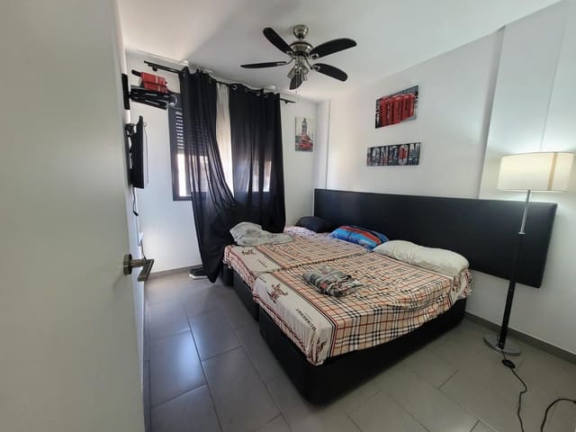 2 makuuhuone Bungalow myytävänä paikassa La Zenia, Orihuela mukana uima-altaan 
autotalli - 289 900 € (Ref: 9398483)