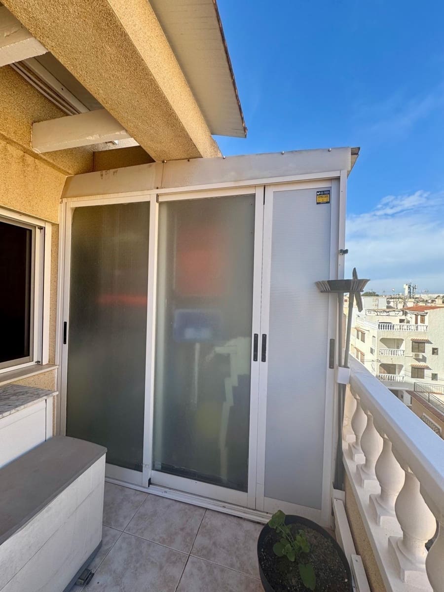 1 soverom Penthouse til salgs i Torrevieja - € 135 260 (Ref: 9398484)