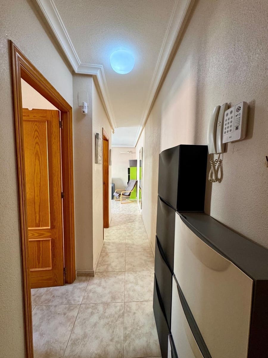 1 soverom Penthouse til salgs i Torrevieja - € 135 260 (Ref: 9398484)