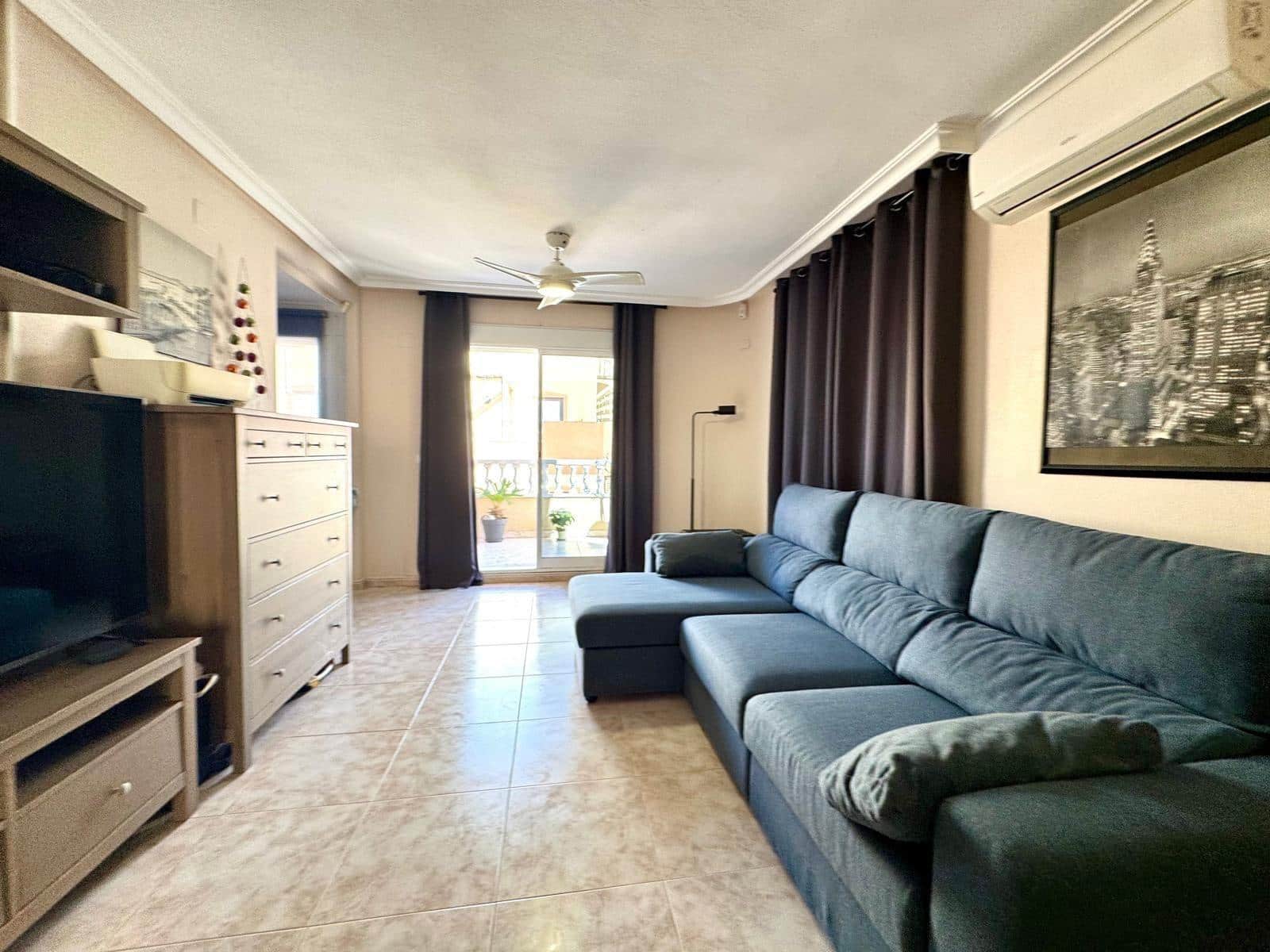 1 soverom Penthouse til salgs i Torrevieja - € 135 260 (Ref: 9398484)