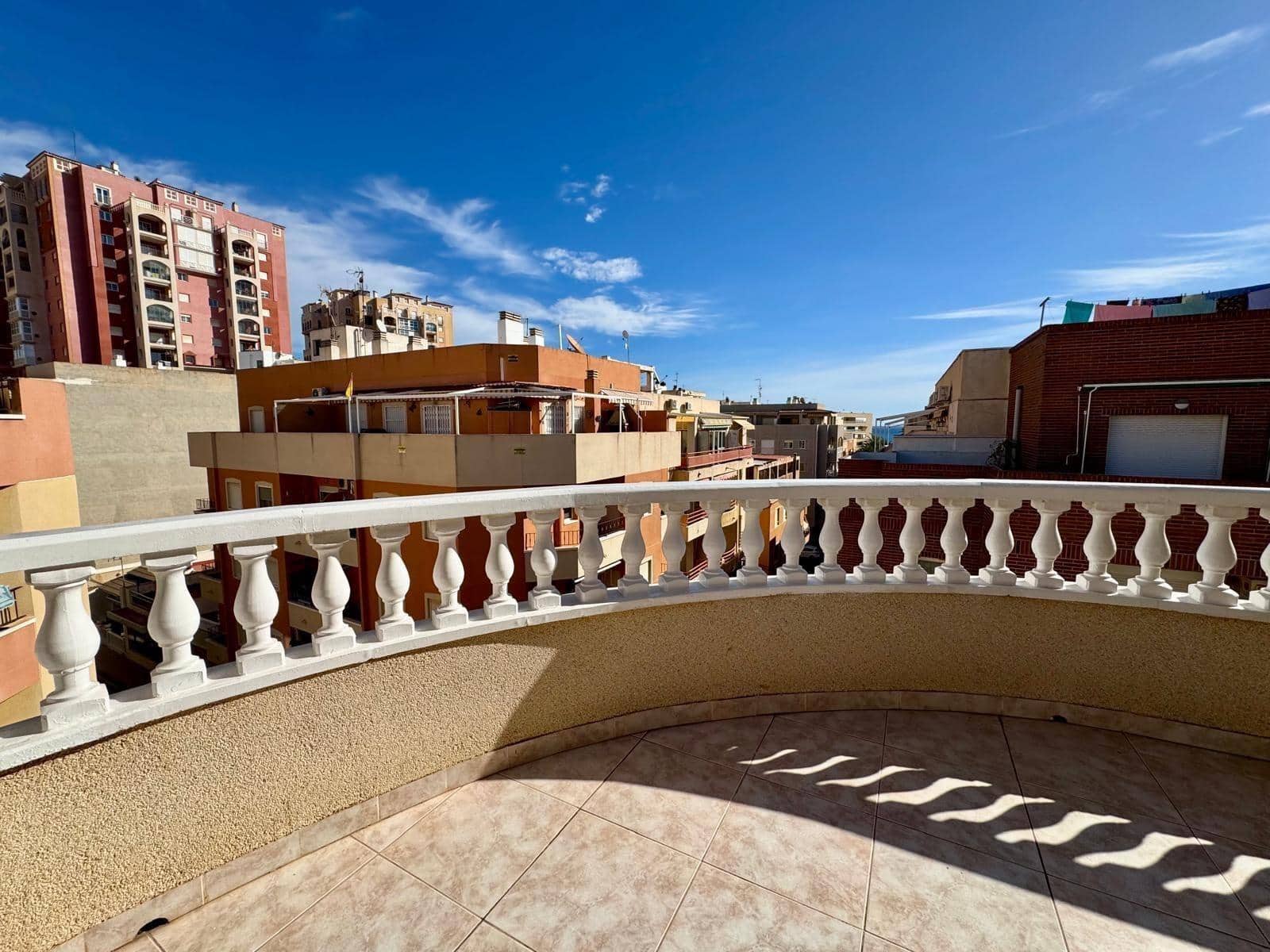 1 soverom Penthouse til salgs i Torrevieja - € 135 260 (Ref: 9398484)