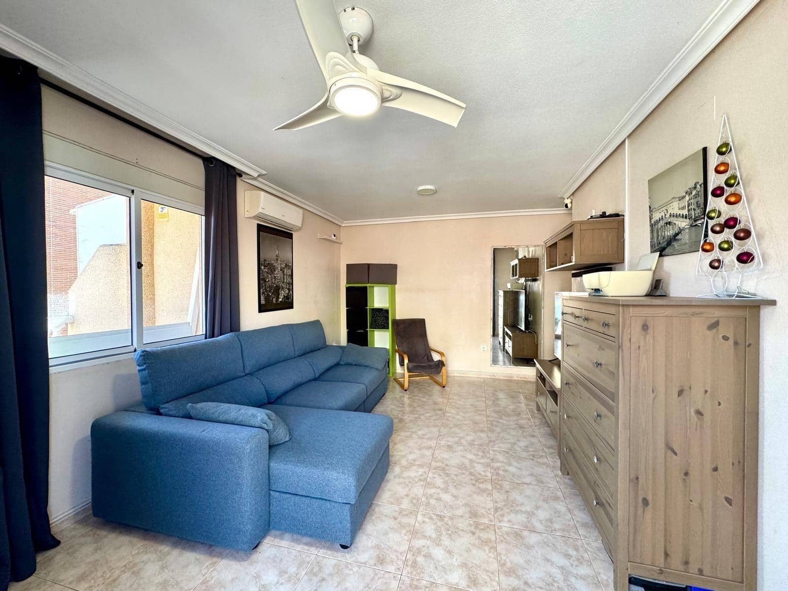 1 soverom Penthouse til salgs i Torrevieja - € 135 260 (Ref: 9398484)