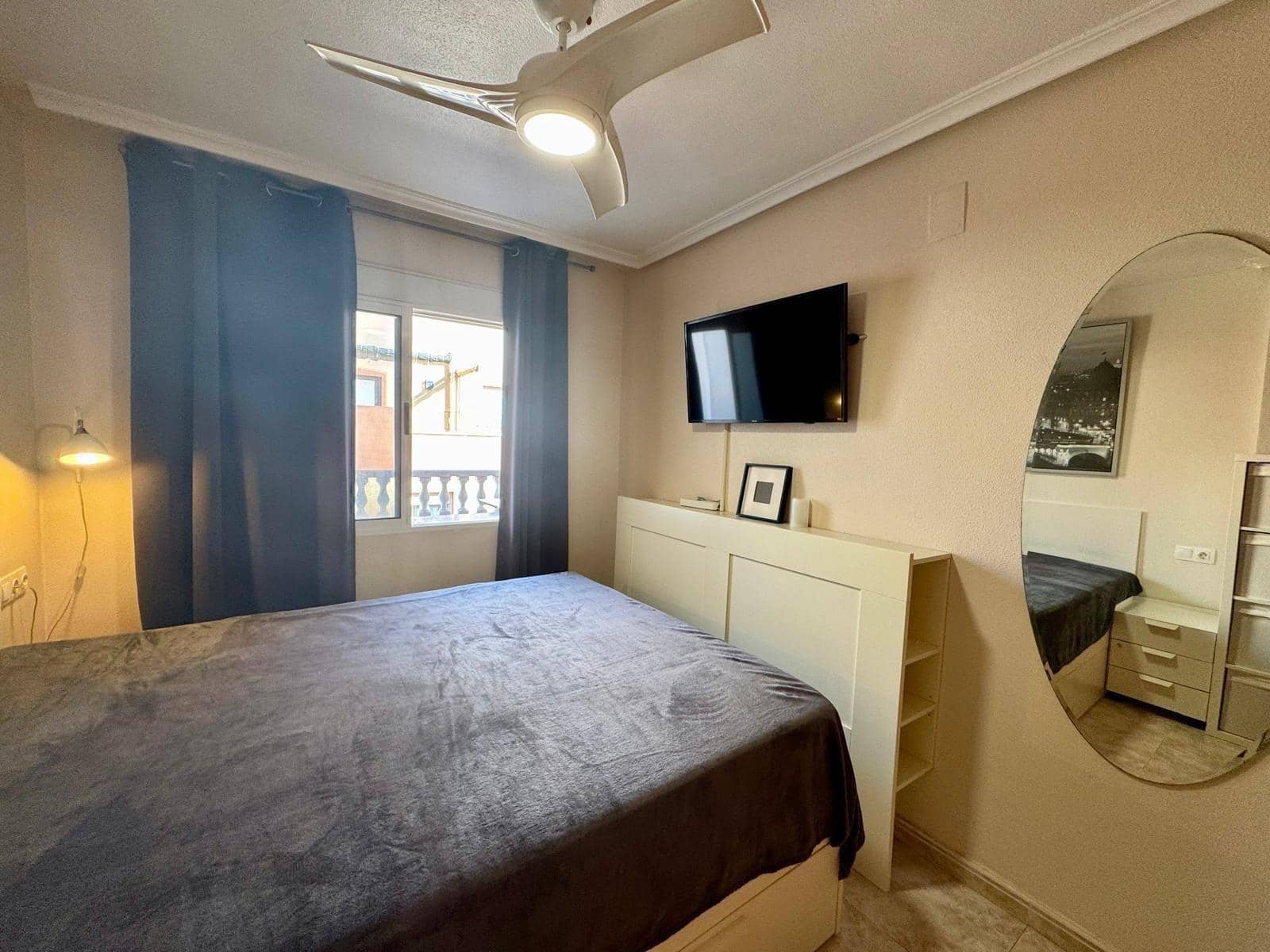 1 soverom Penthouse til salgs i Torrevieja - € 135 260 (Ref: 9398484)