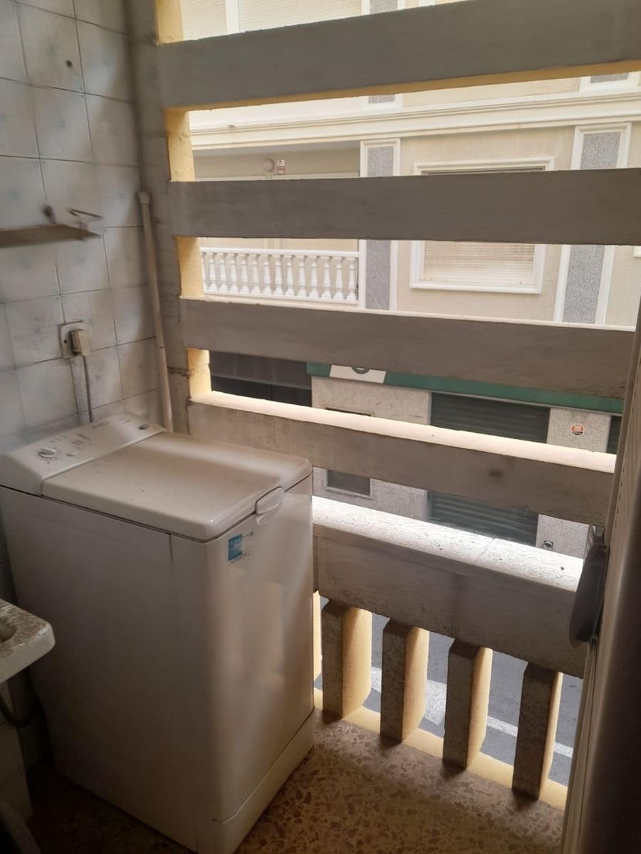 3 quarto Apartamento para venda em Torrevieja - 155 000 € (Ref: 9398487)