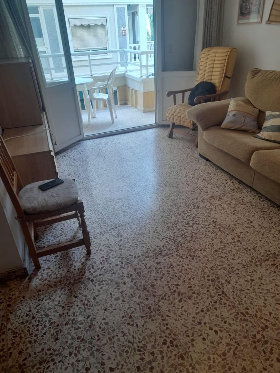 3 quarto Apartamento para venda em Torrevieja - 155 000 € (Ref: 9398487)