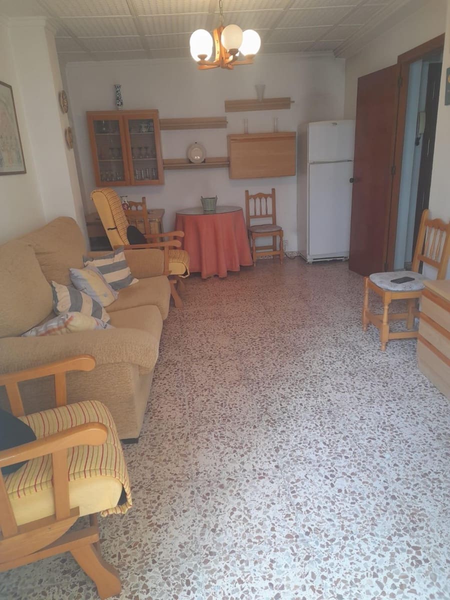 3 quarto Apartamento para venda em Torrevieja - 155 000 € (Ref: 9398487)