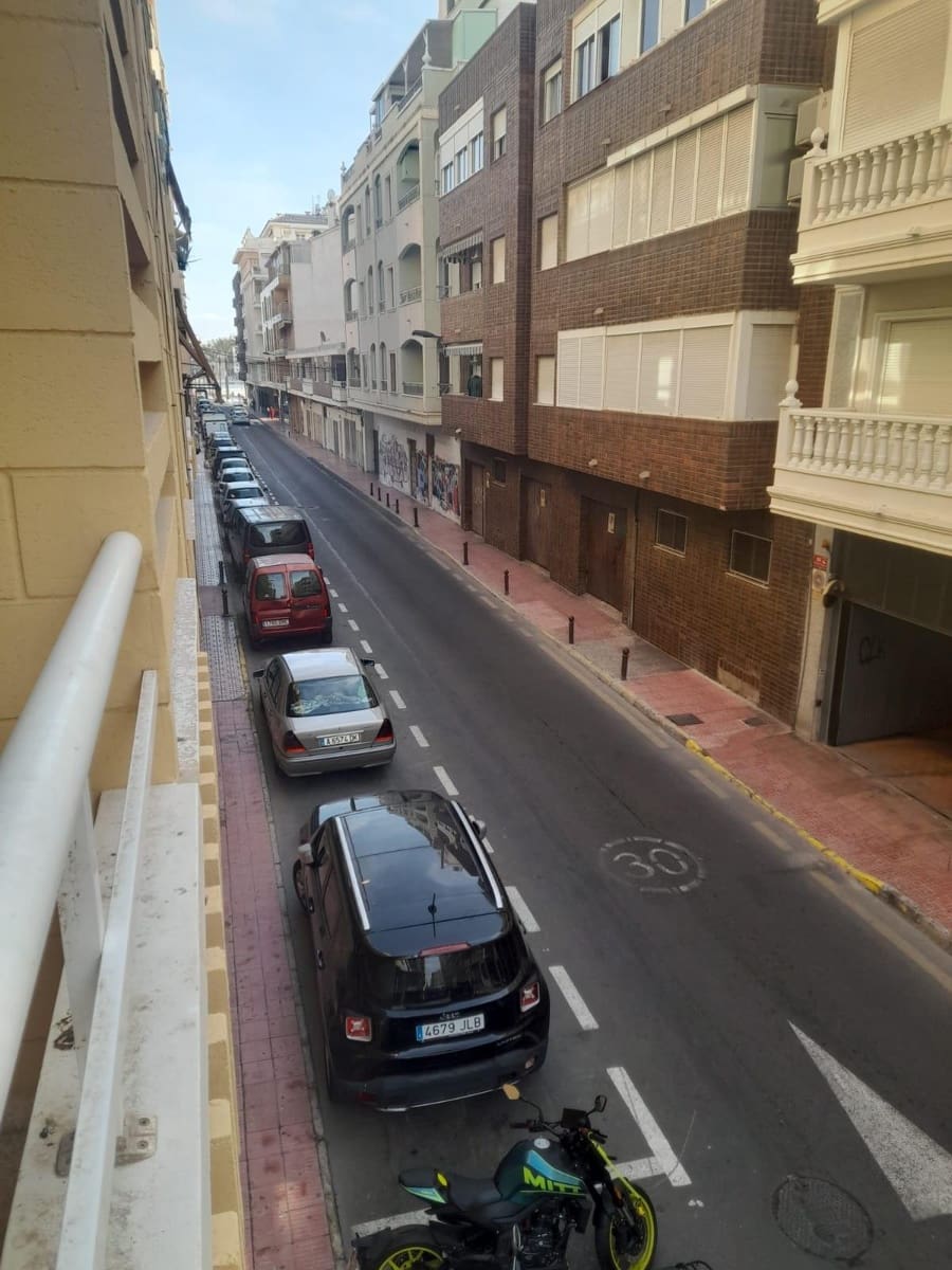 3 quarto Apartamento para venda em Torrevieja - 155 000 € (Ref: 9398487)